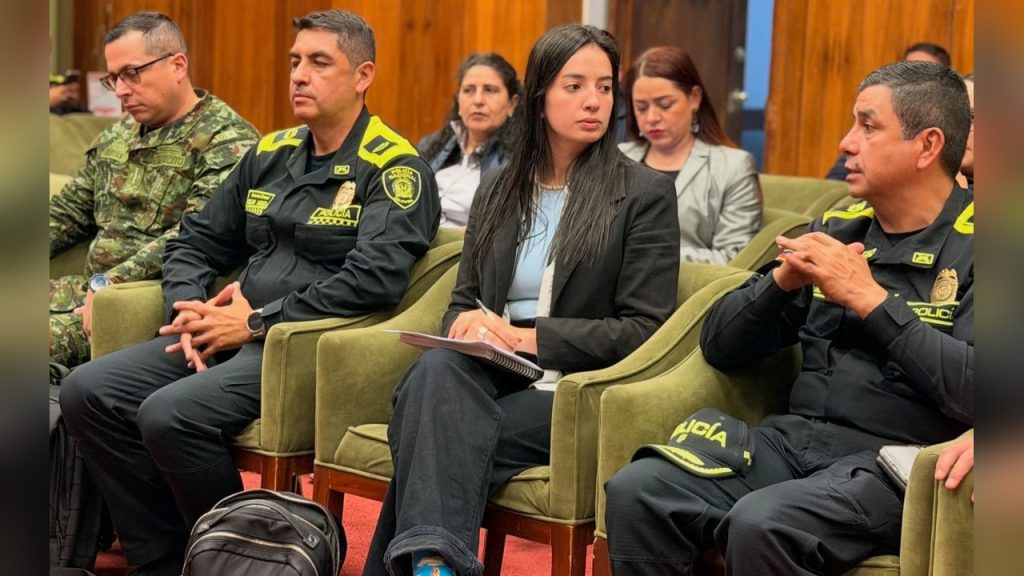 Gobernación anuncia 121 cámaras, nuevas estaciones y vehículos para la Policía