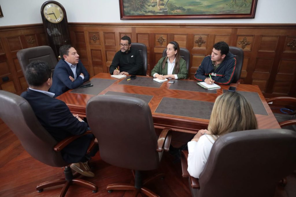 Reunión del gobernador Carlos Amaya con Nikoil Energy sobre el proyecto de gas en San Luis de Gaceno