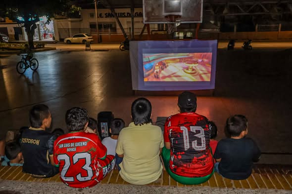 Cine al Parque llevó una función nocturna al aire libre a San Luis de Gaceno en marzo de 2026