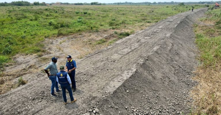 Dique de 1.100 metros sobre el río Upía contuvo la primera creciente en Buenos Aires Alto