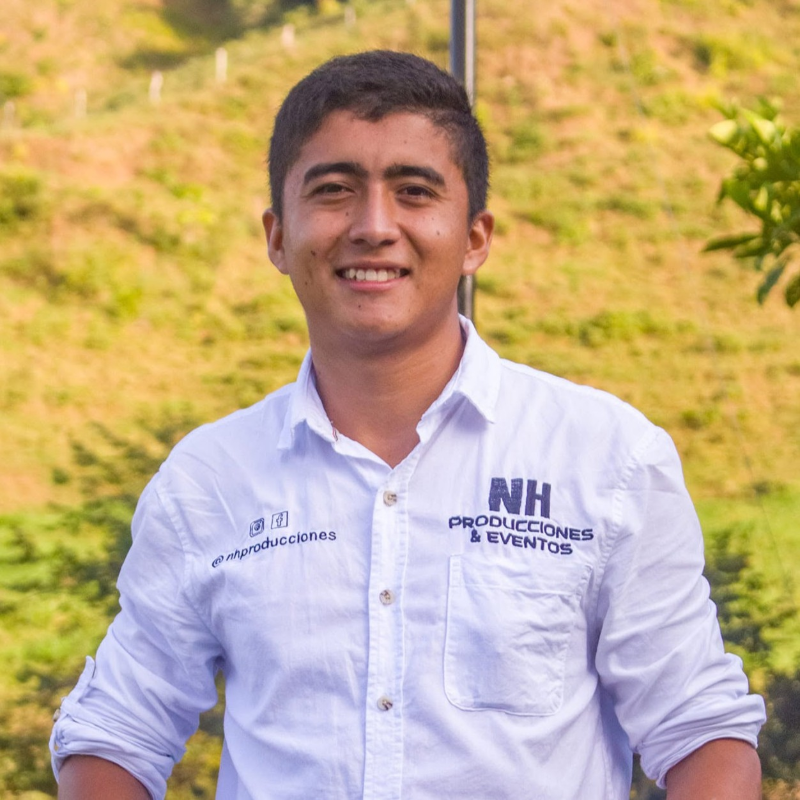 Hugo Yair Gutierrez Mondragón, productor audiovisual y locutor de La Voz de San Luis