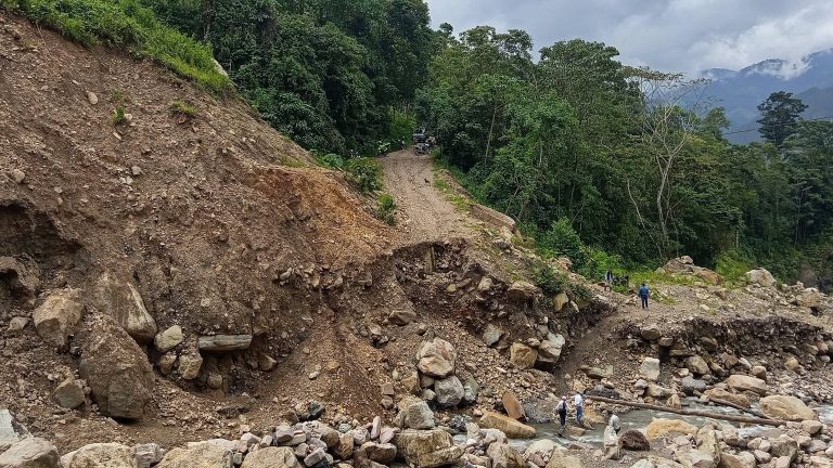 Quebrada Yotengana: veedora denuncia que unas 500 personas están aisladas por falta de puente