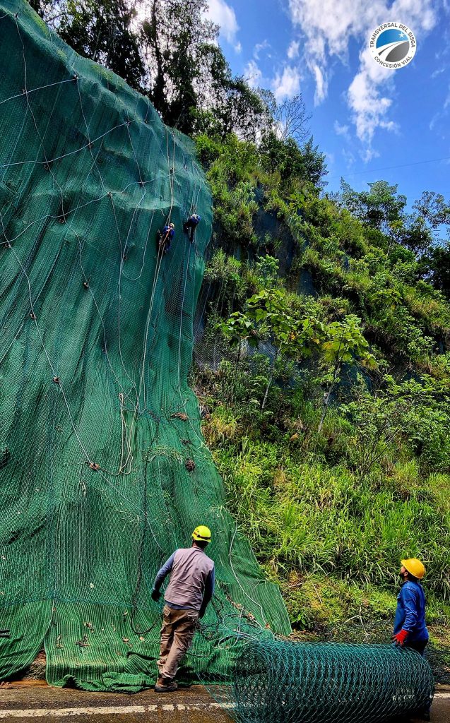 Obras de protección de talud de la Transversal del Sisga en el sector La Agustinera, San Luis de Gaceno