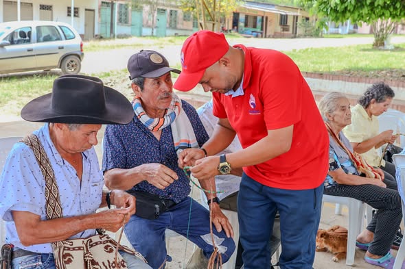 Adultos mayores del Centro Vida terminan en Santa Teresa los trabajos artesanales del programa