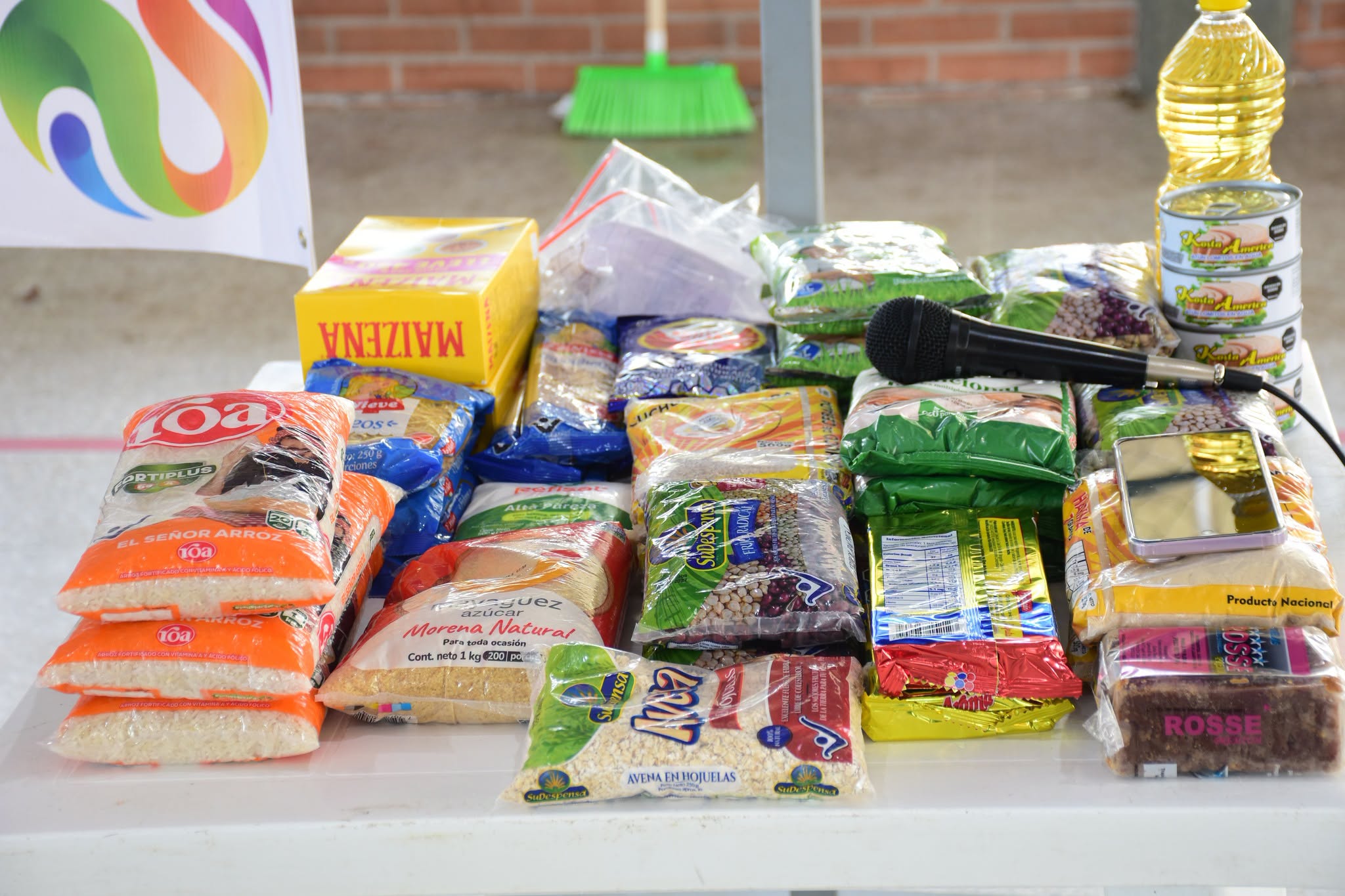 Paquete nutricional para adultos mayores entregado por la Alcaldía de Sabanalarga