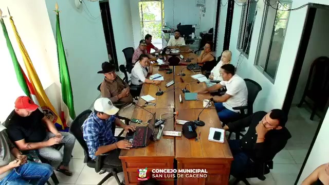 Recinto del Concejo de San Luis de Gaceno durante la intervención de los caballistas