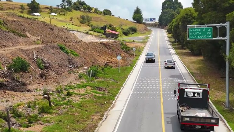Derrumbe entre Las Juntas y Macanal: la Transversal del Sisga reportó vía libre el 1 de septiembre