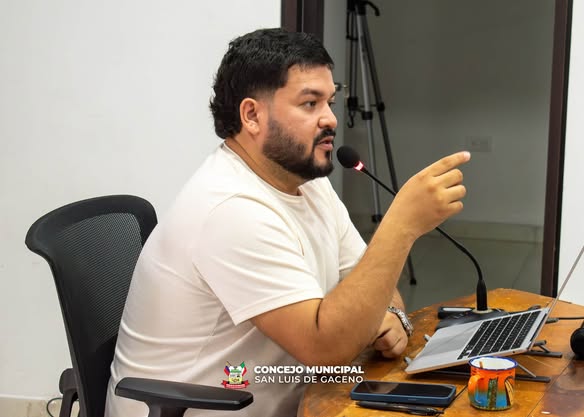 Sesión del Concejo de San Luis de Gaceno en la que se preparó el cuestionario sobre el EOT
