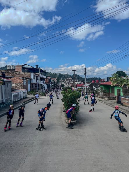 Prueba de calle de la escuela de patinaje de San Luis de Gaceno en Garagoa
