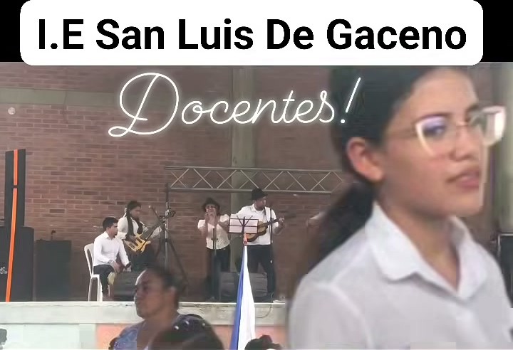 Una integrante de Independientes del Ritmo, proyecto musical de docentes de la IE San Luis de Gaceno
