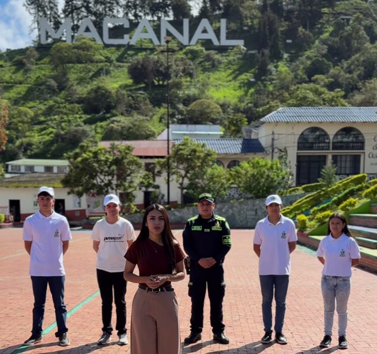 Macanal invitó a visitar el embalse La Esmeralda en el receso escolar y a no dejar residuos